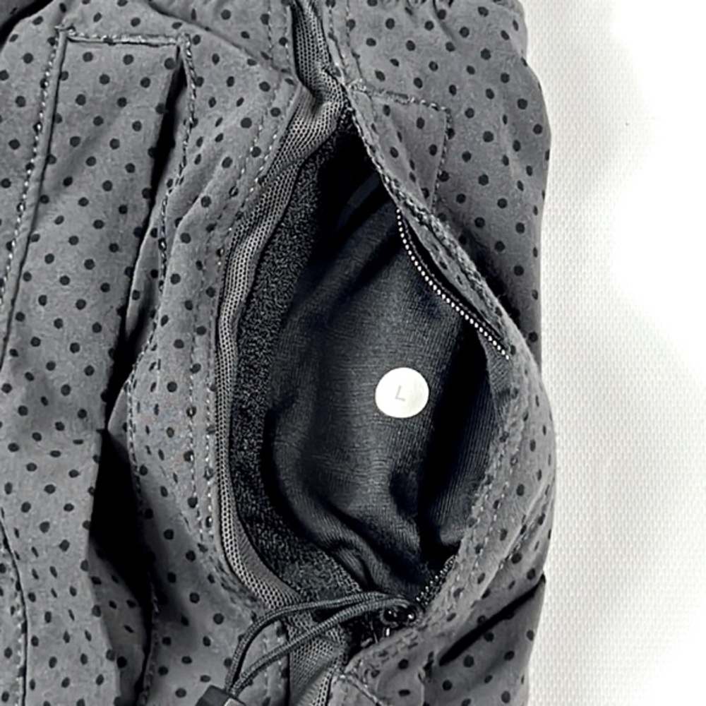 Lululemon Run Response Short In Reversed Mini Pol… - image 6